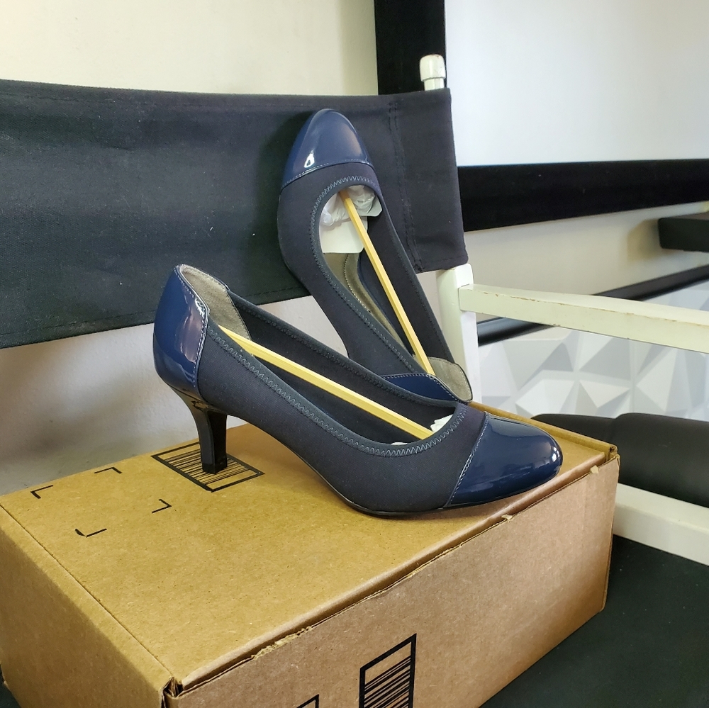 LIFE STRIDE Womens Parigi Pump Heel Size 8.5W - Picture 9 of 9